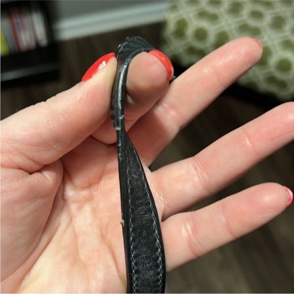 Gucci Black Quilted Leather Crossbody Bag - Picture 12 of 13